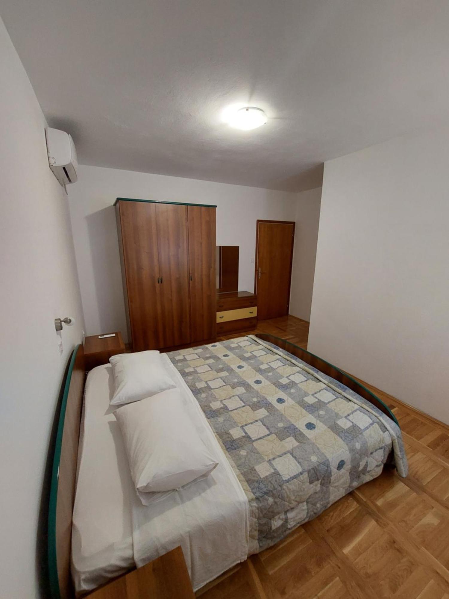Apartments Mlacovic ラブ 部屋 写真